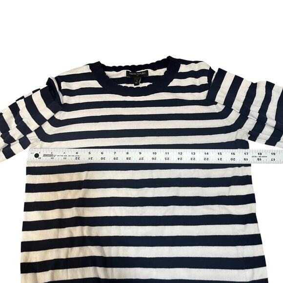 Banana Republic Factory Long Sleeve Scalloped Edges Sweater Navy/White Small - Picture 6 of 7